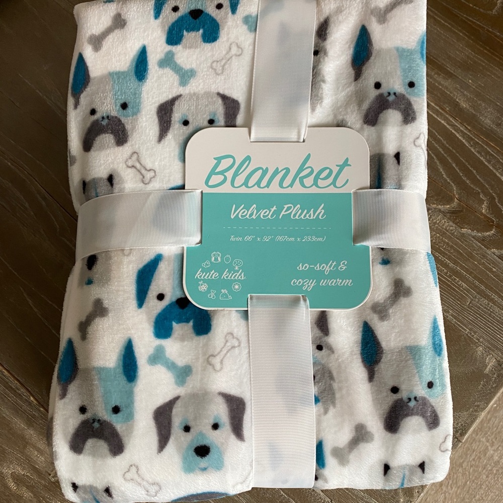 New Plush Puppy Blanket